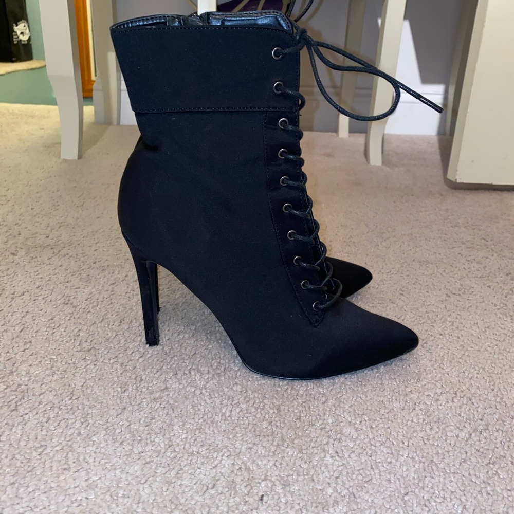 Sexy women’s lace up heeled boots